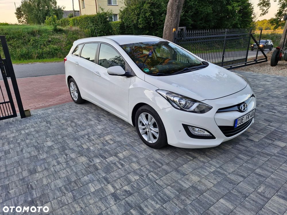 Hyundai i30 blue 1.6 CRDi YES Silver - 3