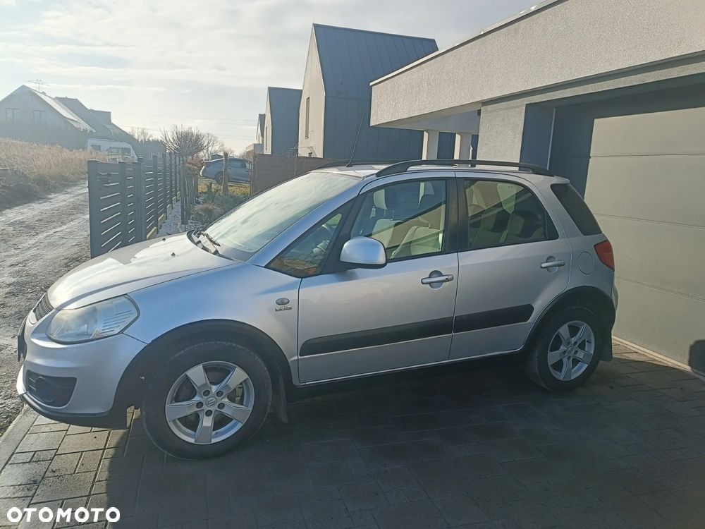 Suzuki SX4 2.0 DDiS 4x4 Comfort - 1