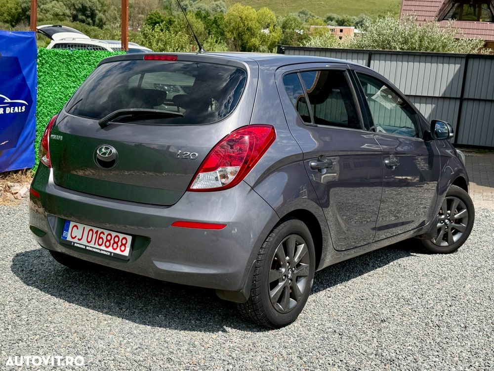 Hyundai i20 1.25 M/T ISG Comfort - 12