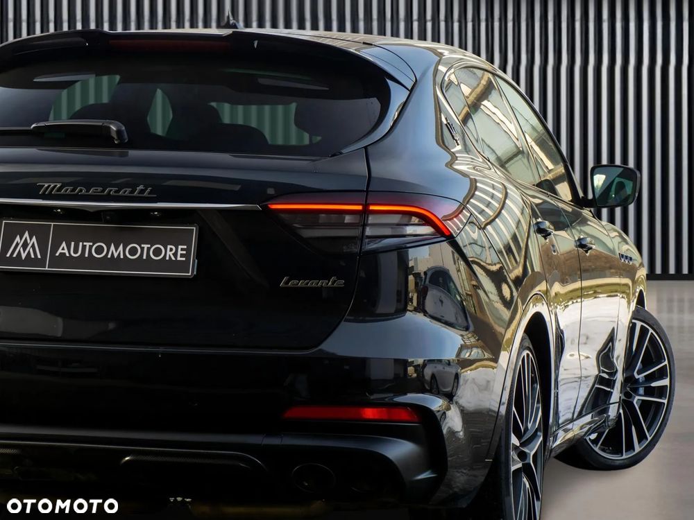 Maserati Levante - 12