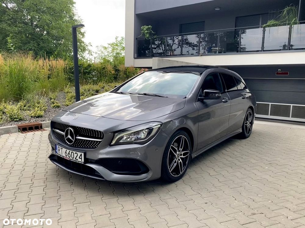 Mercedes-Benz CLA 200 7G-DCT AMG Line - 1