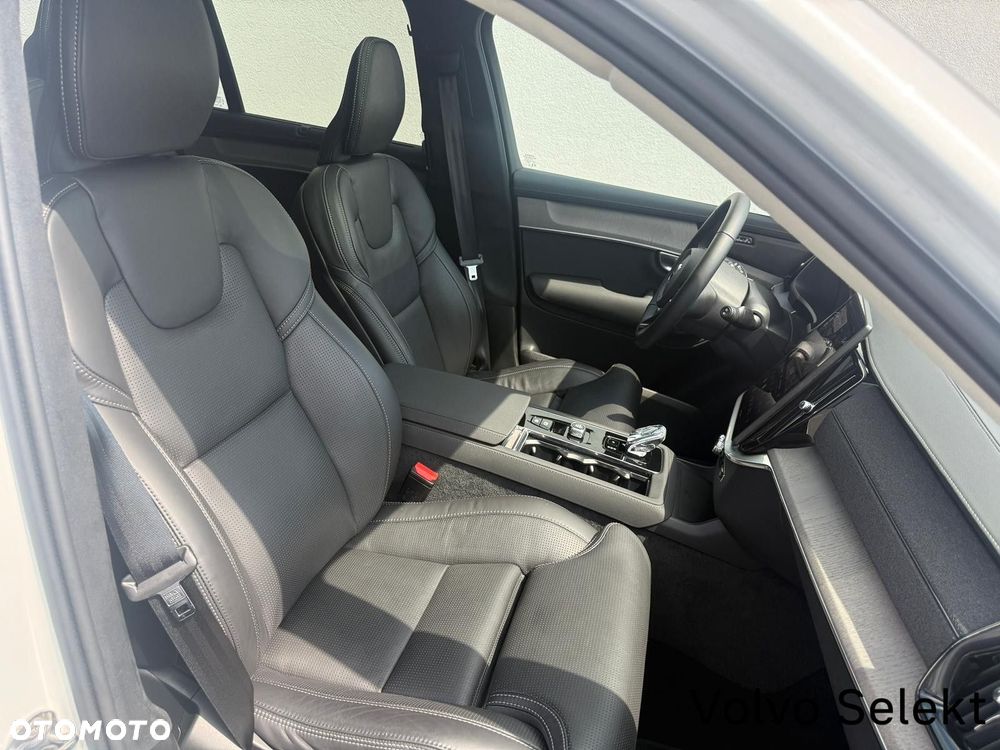 Volvo XC 90 - 35