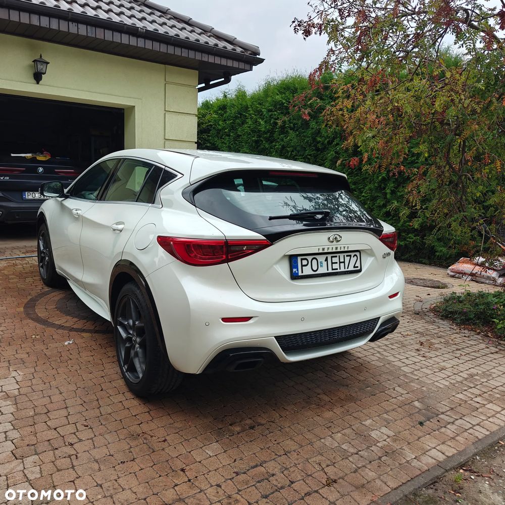 Infiniti Q30 1.6t Sport Tech 7DCT - 6