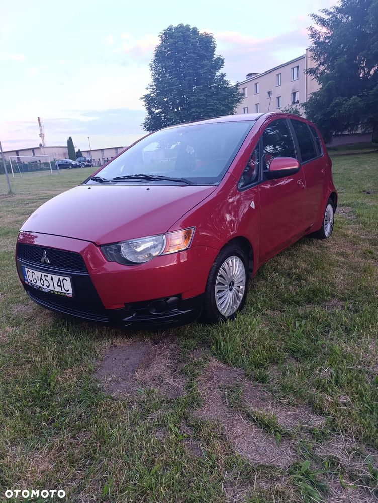 Mitsubishi Colt - 2
