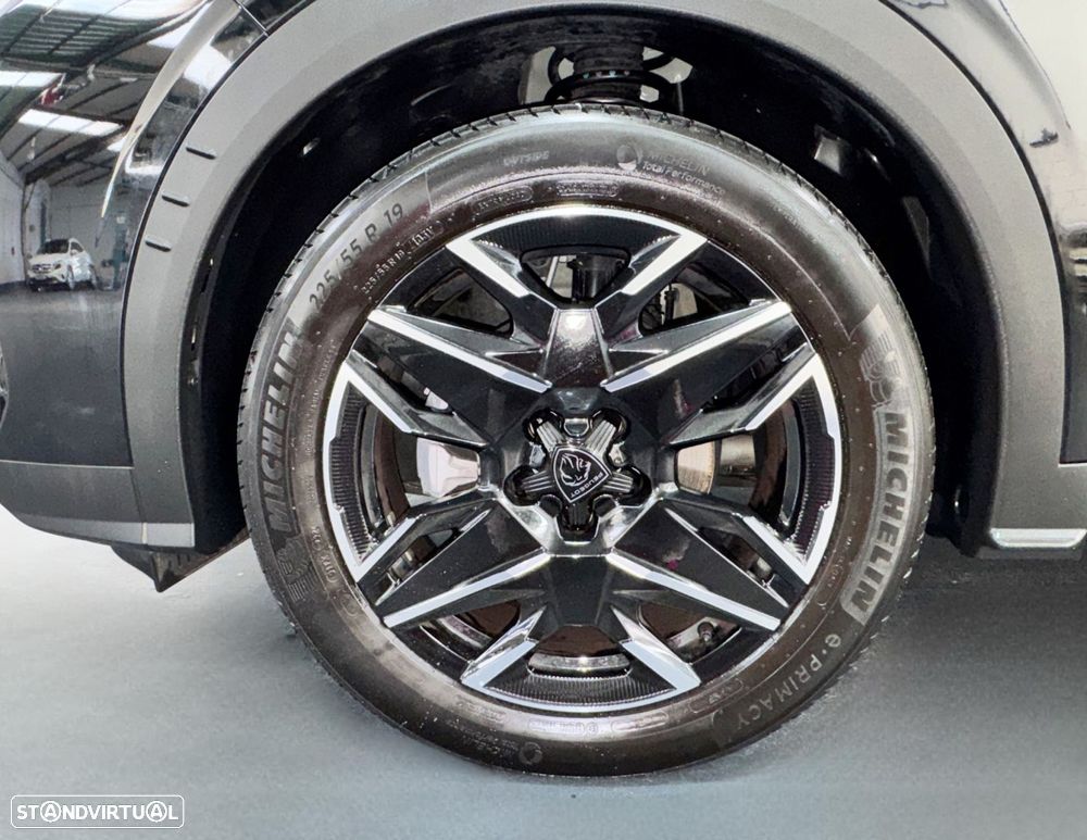 Peugeot 3008 1.2 Hybrid Allure e-DCS6 - 17