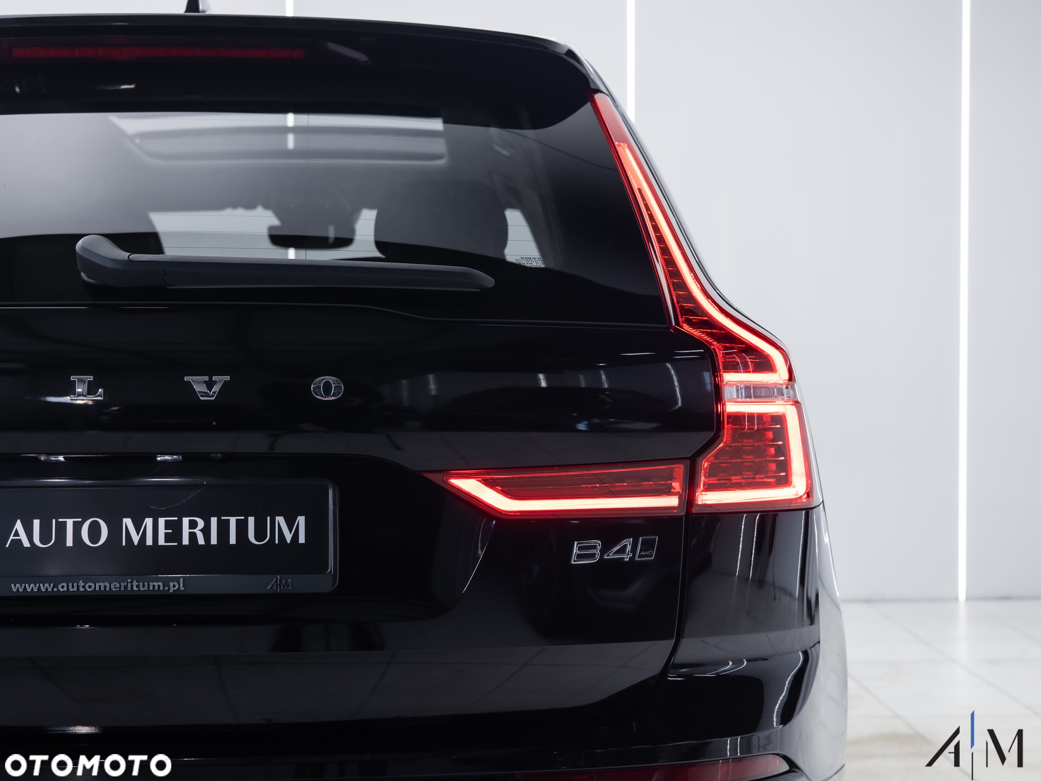 Volvo XC 60 B4 D AWD Ultimate Bright - 9