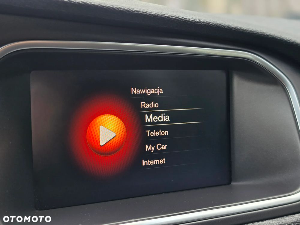 Volvo V40 - 38