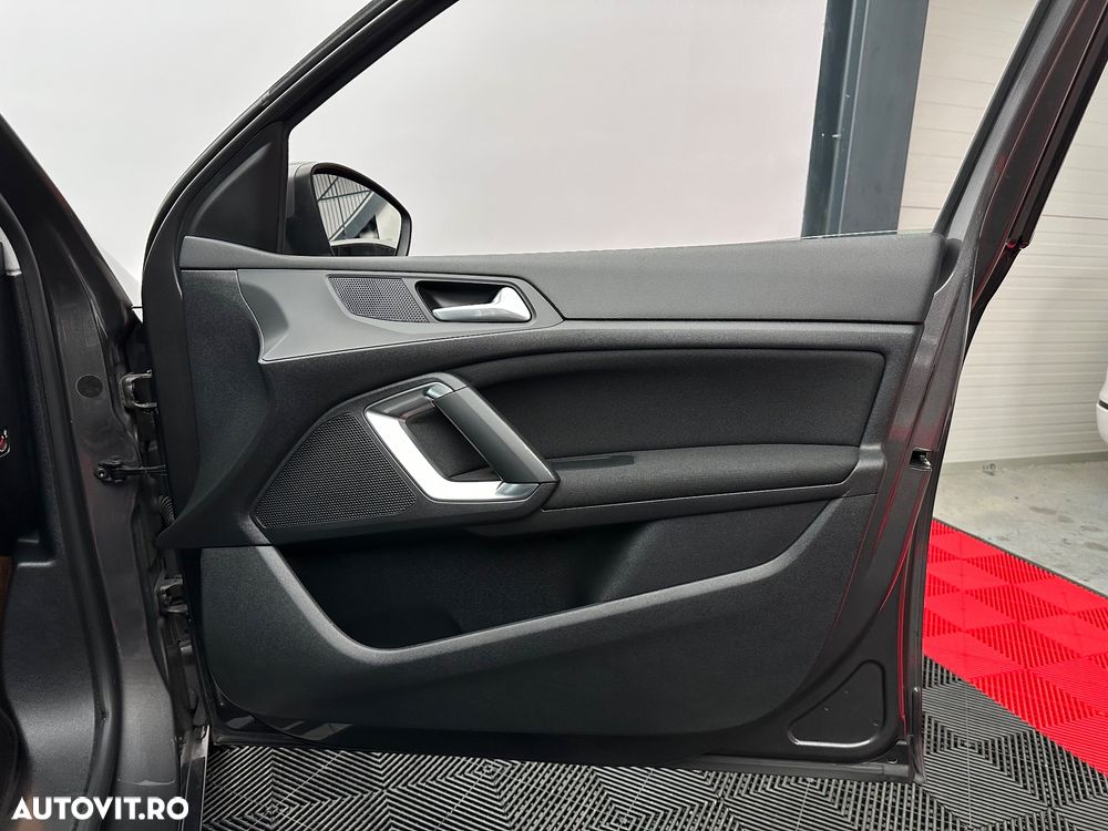 Peugeot 308 PureTech 110 Stop & Start Allure - 24