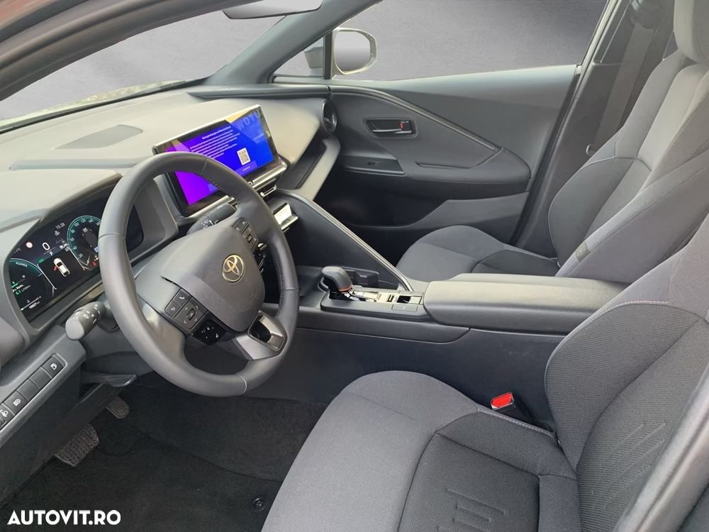 Toyota C-HR 1.8 Hybrid Team Deutschland - 5