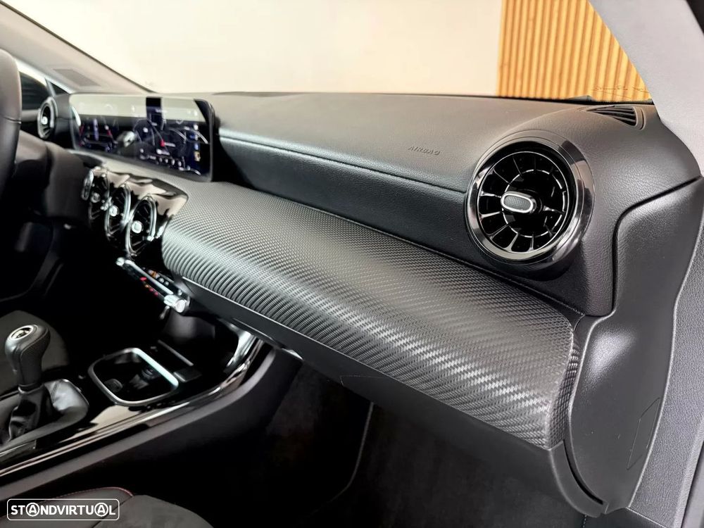 Mercedes-Benz A 160 AMG Line - 54