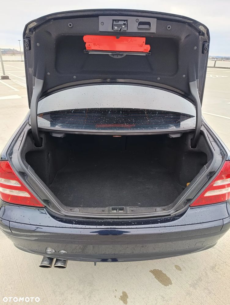 Mercedes-Benz Klasa C 180 Kompressor Classic Sport Edition - 17