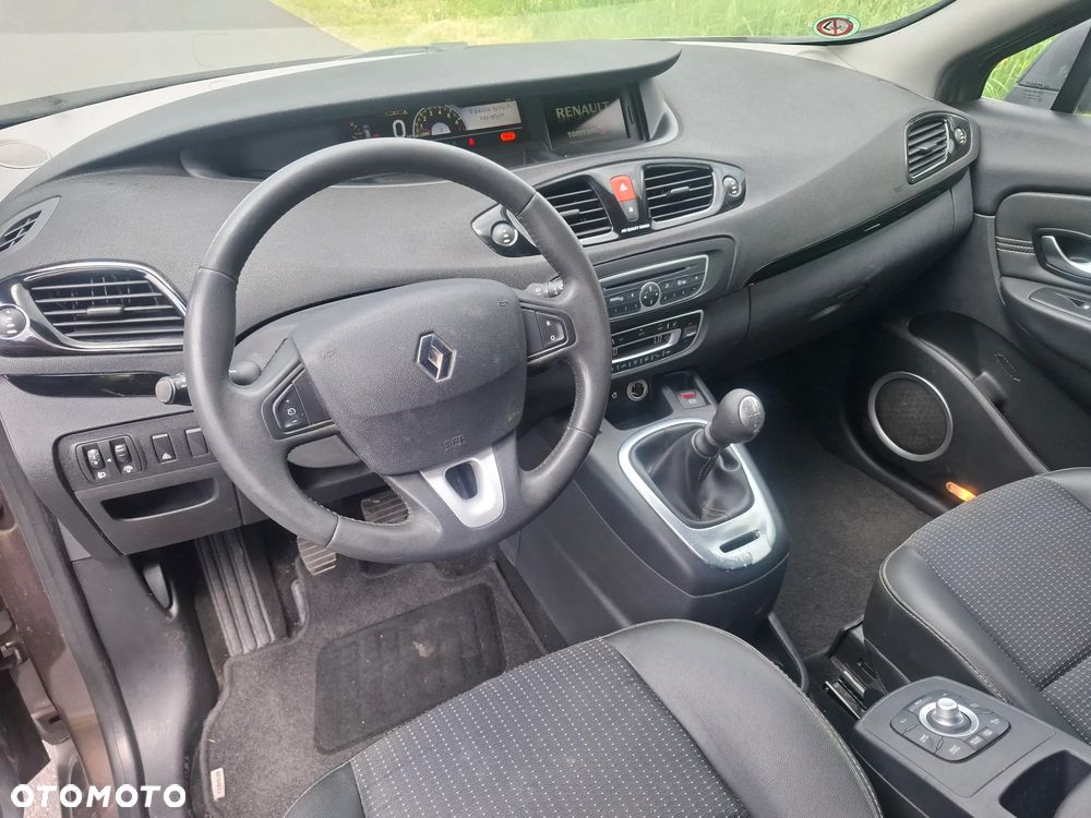 Renault Scenic TCe 130 Dynamique - 8