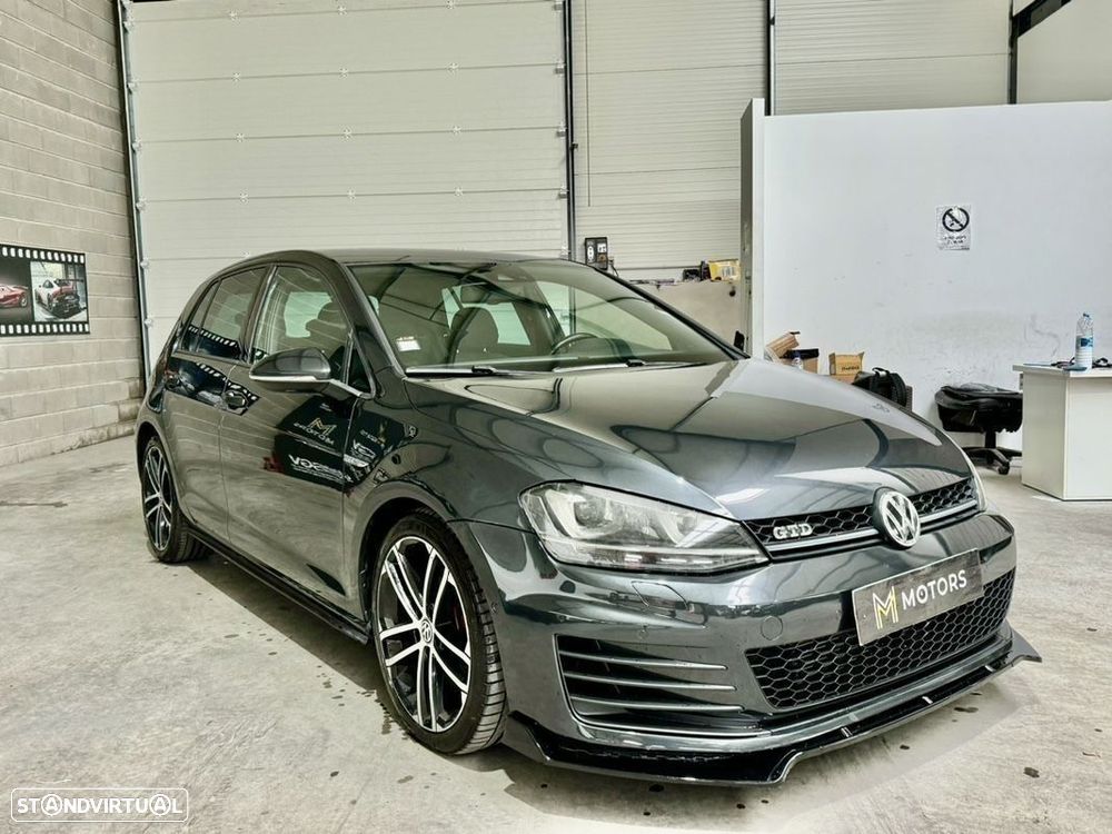 VW Golf 2.0 TDI GTD DSG - 1