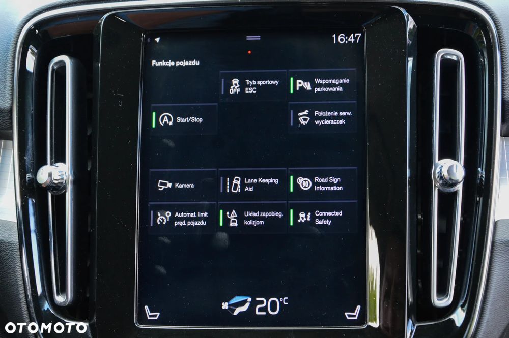 Volvo XC 40 T3 Momentum - 22