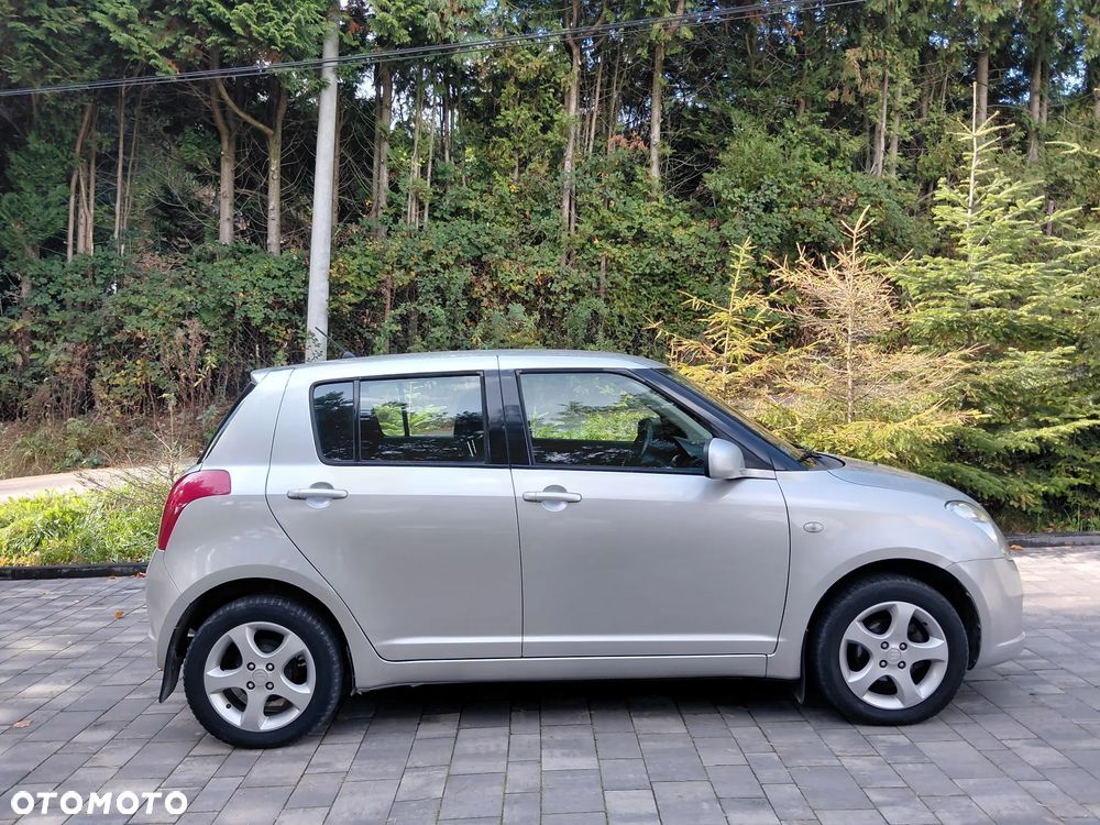 Suzuki Swift - 11
