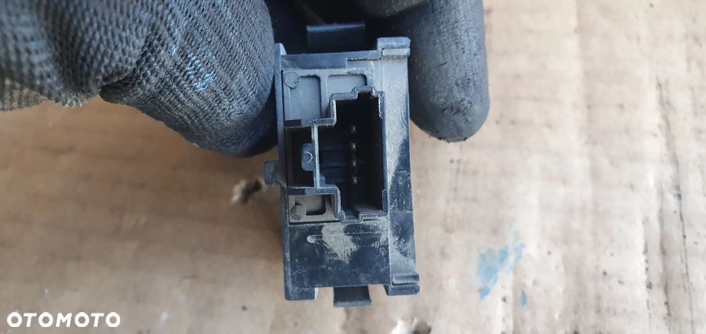 Przełącznik regulacji świateł Renault Espace IV 8200147868 - 4