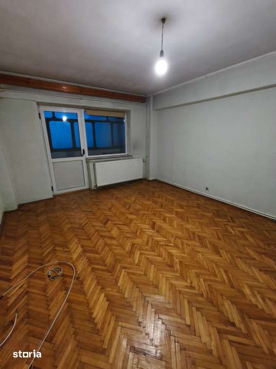 Apartament 2 camere, 50mp, zona ultracentrala, Radauti — fotografia 3