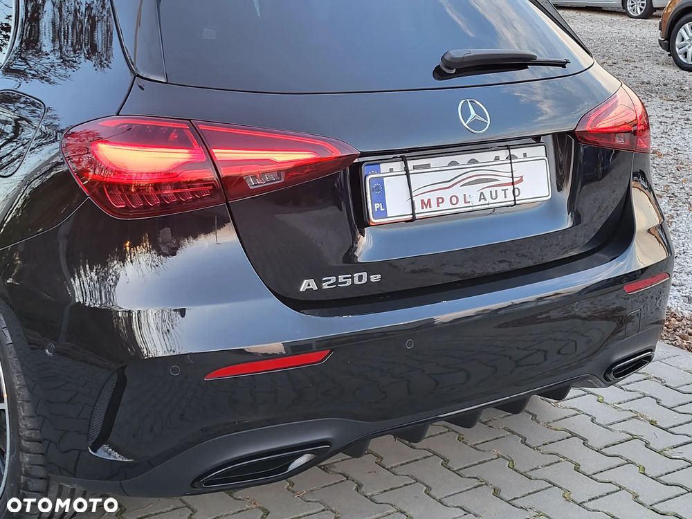 Mercedes-Benz Klasa A 250 e PHEV AMG Line 8G-DCT - 27