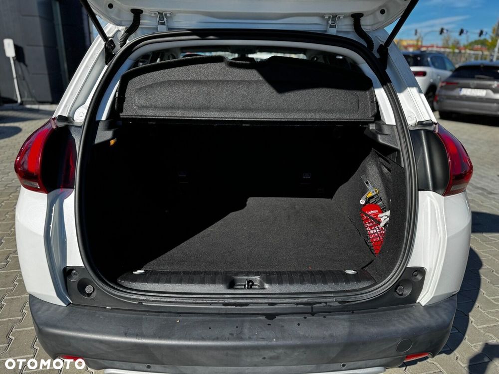 Peugeot 2008 1.2 Pure Tech Allure S&S EAT6 - 10