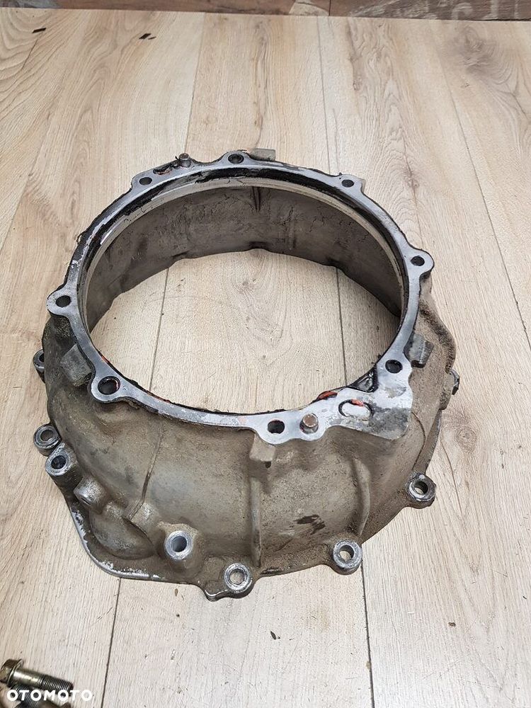 Łącznik silnik skrzynia biegów dzwon Mitsubishi Pajero III 3,2 DID - 3