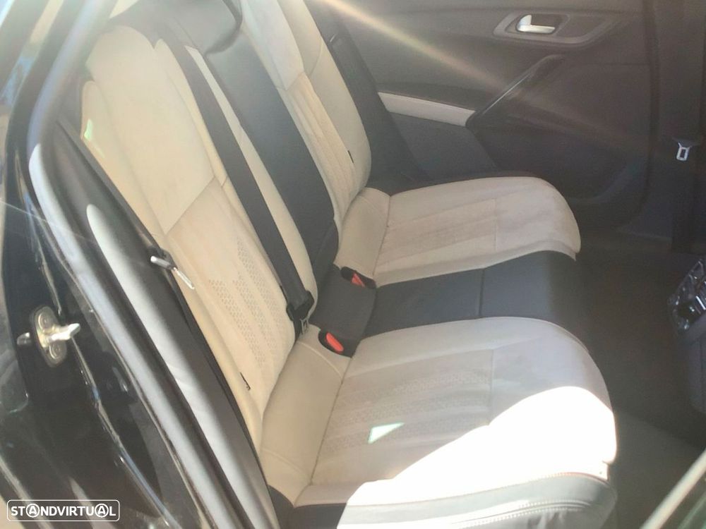 Peugeot 508 RXH - 8