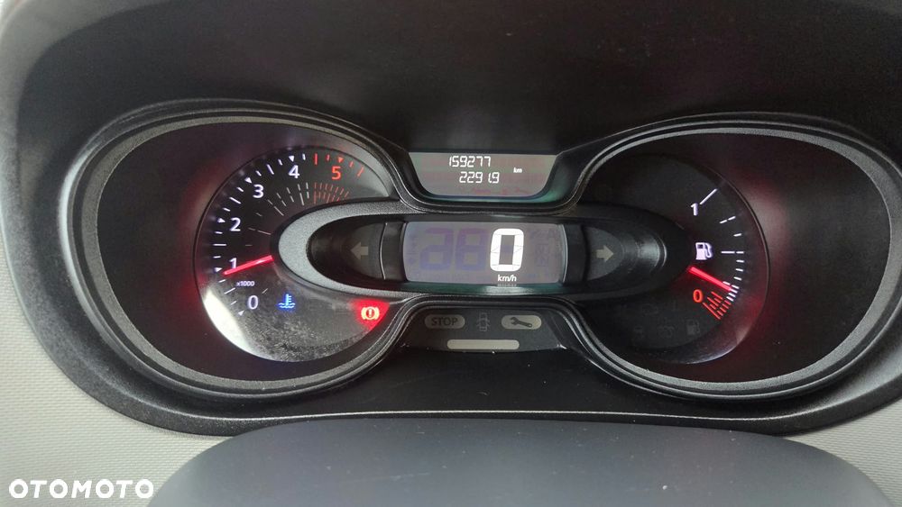 Renault TRAFIC - 10