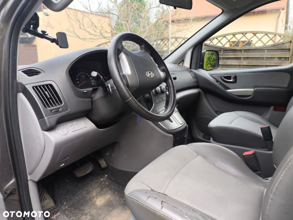 Hyundai H-1 - 5