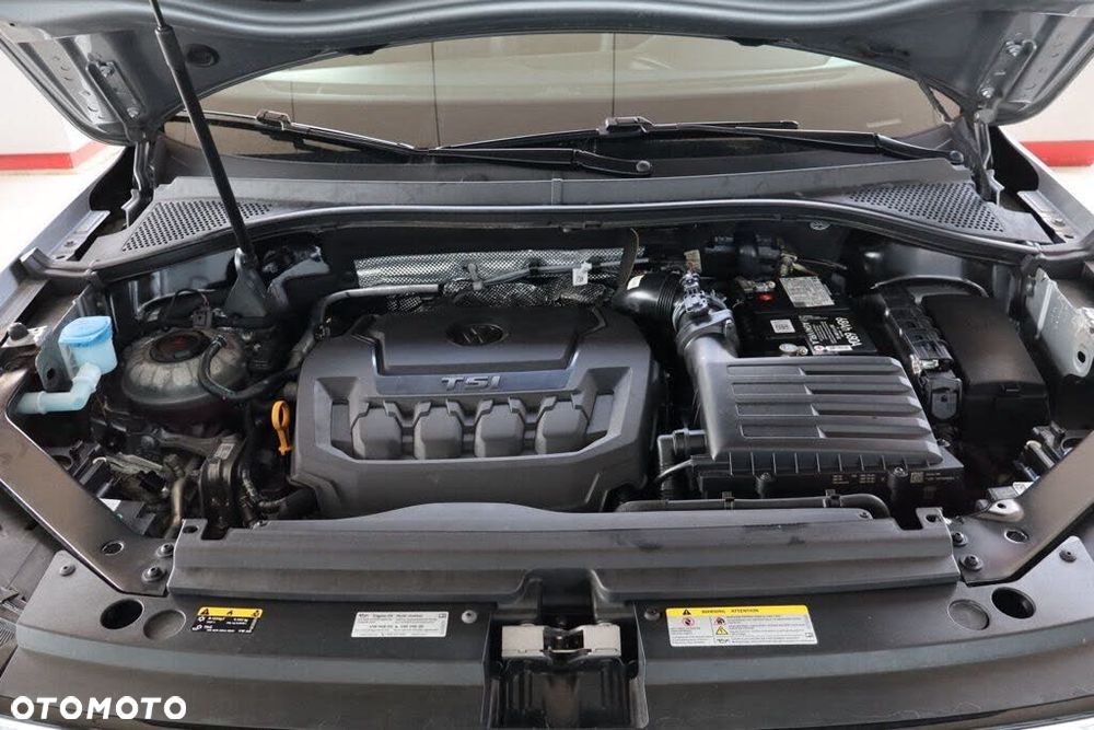 Volkswagen Tiguan - 36