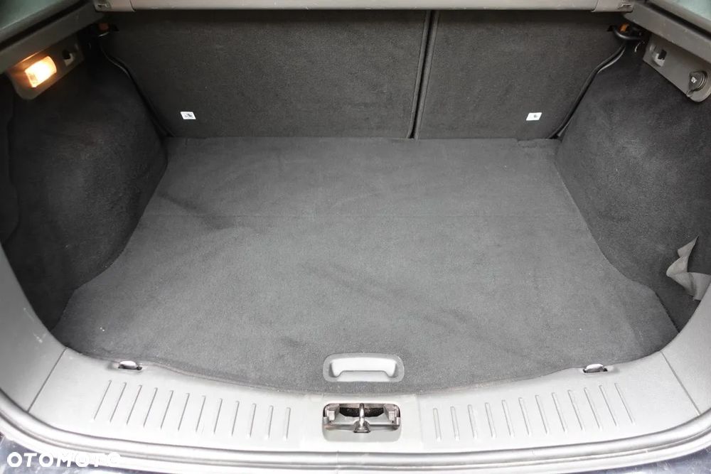 Ford Kuga - 22