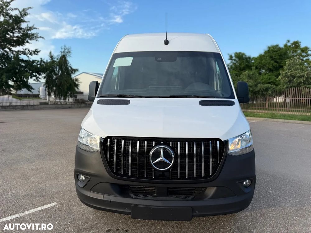 Mercedes-Benz Sprinter - 2