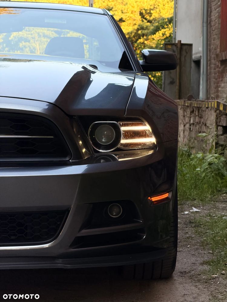 Ford Mustang 3.7 V6 Premium - 9