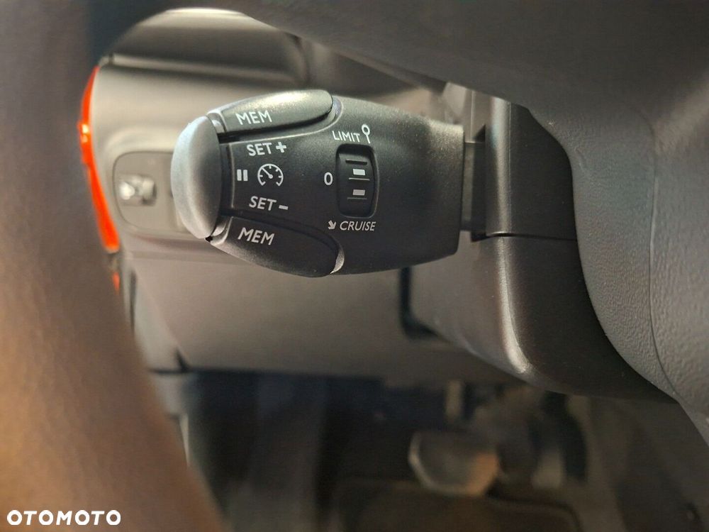 Citroën C3 1.2 PureTech GPF Shine S&S EAT6 - 28