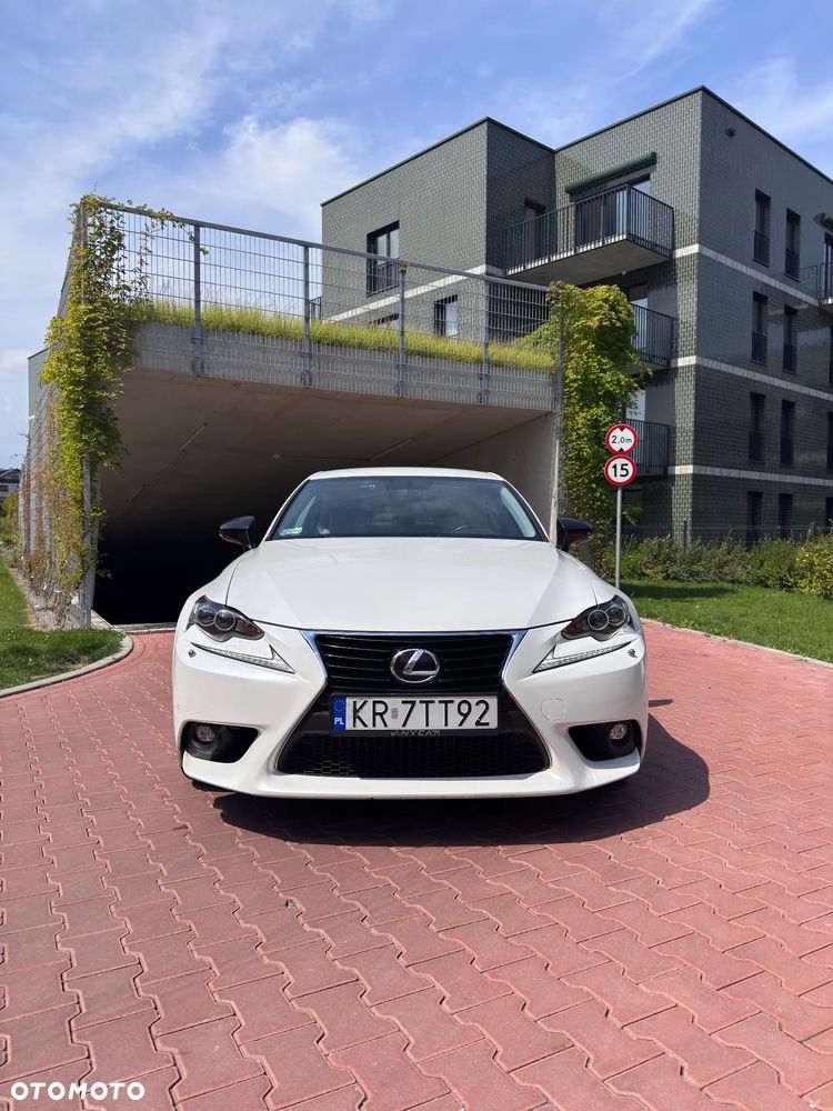Lexus IS 200t / 300 Black - 3