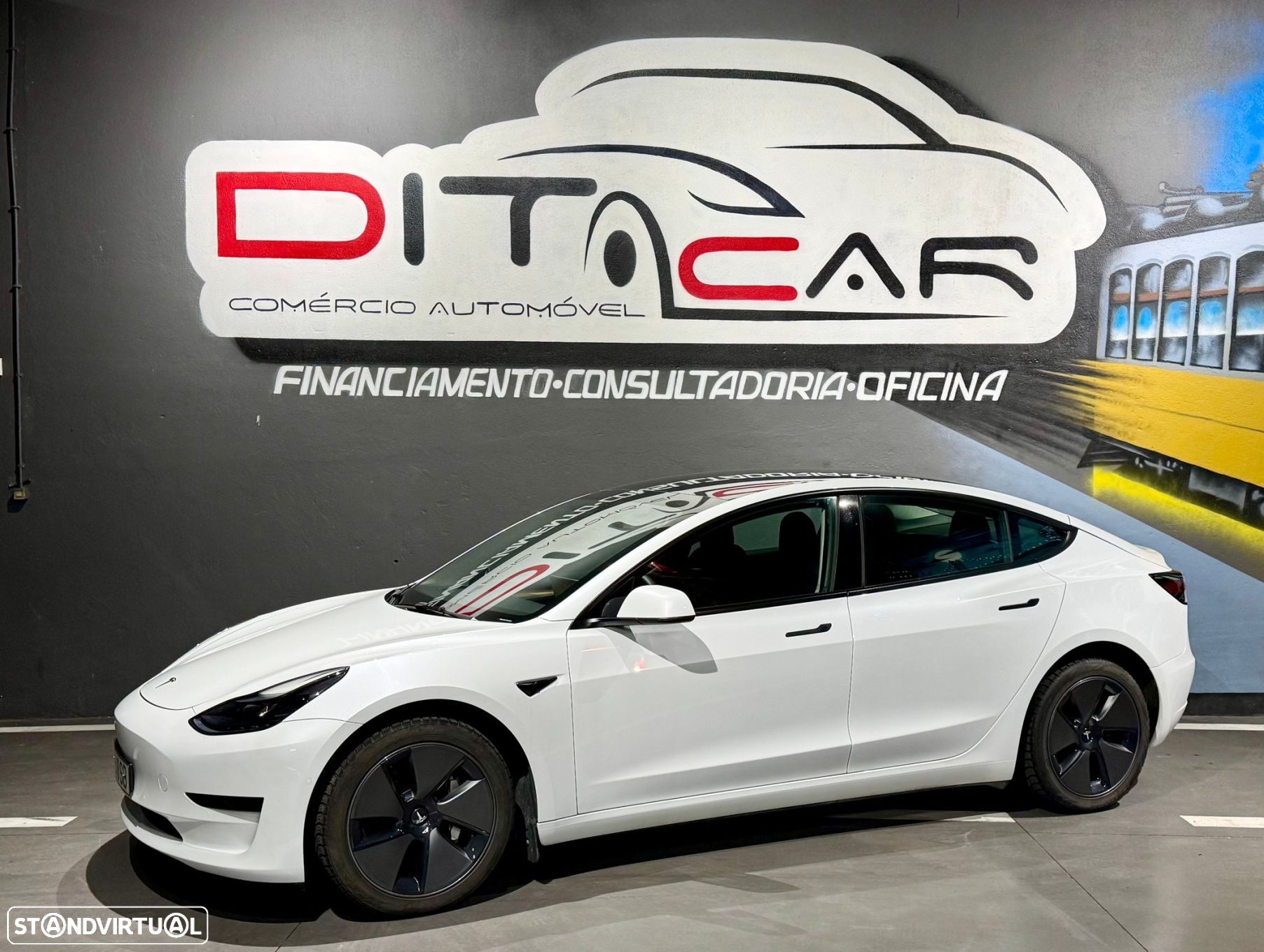 Tesla Model 3 Standard Range Plus RWD - 1