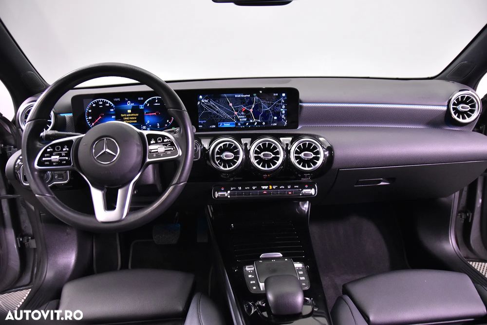 Mercedes-Benz A 180 d Sedan Aut. - 9