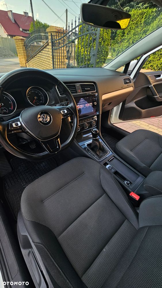 Volkswagen Golf 1.6 TDI BMT Highline - 28