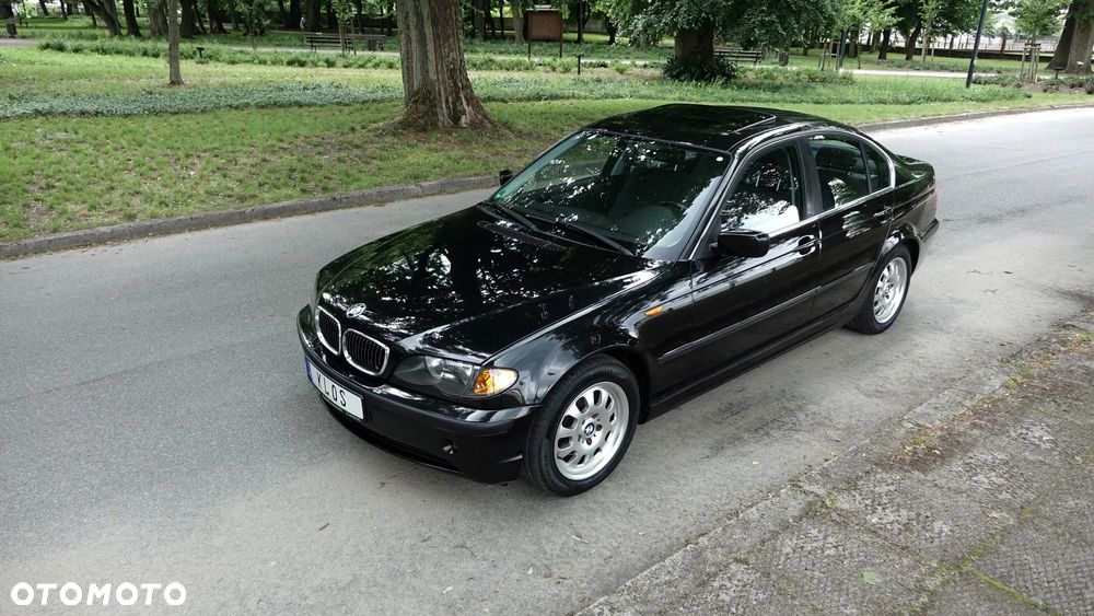 BMW Seria 3 320i - 24