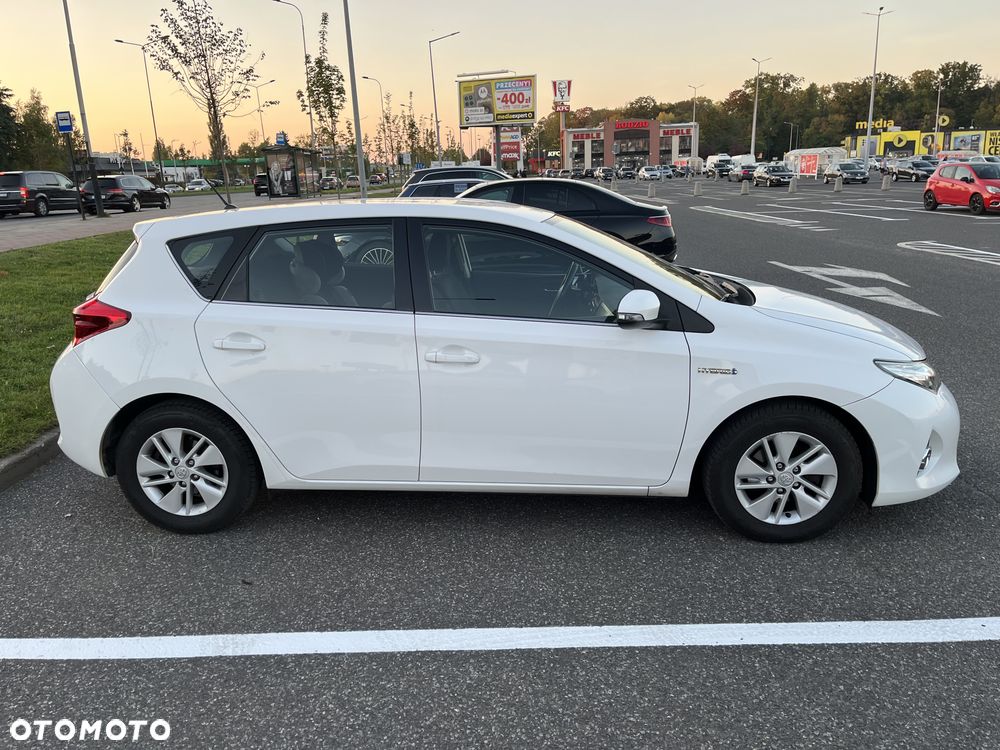 Toyota Auris 2013 photo 4