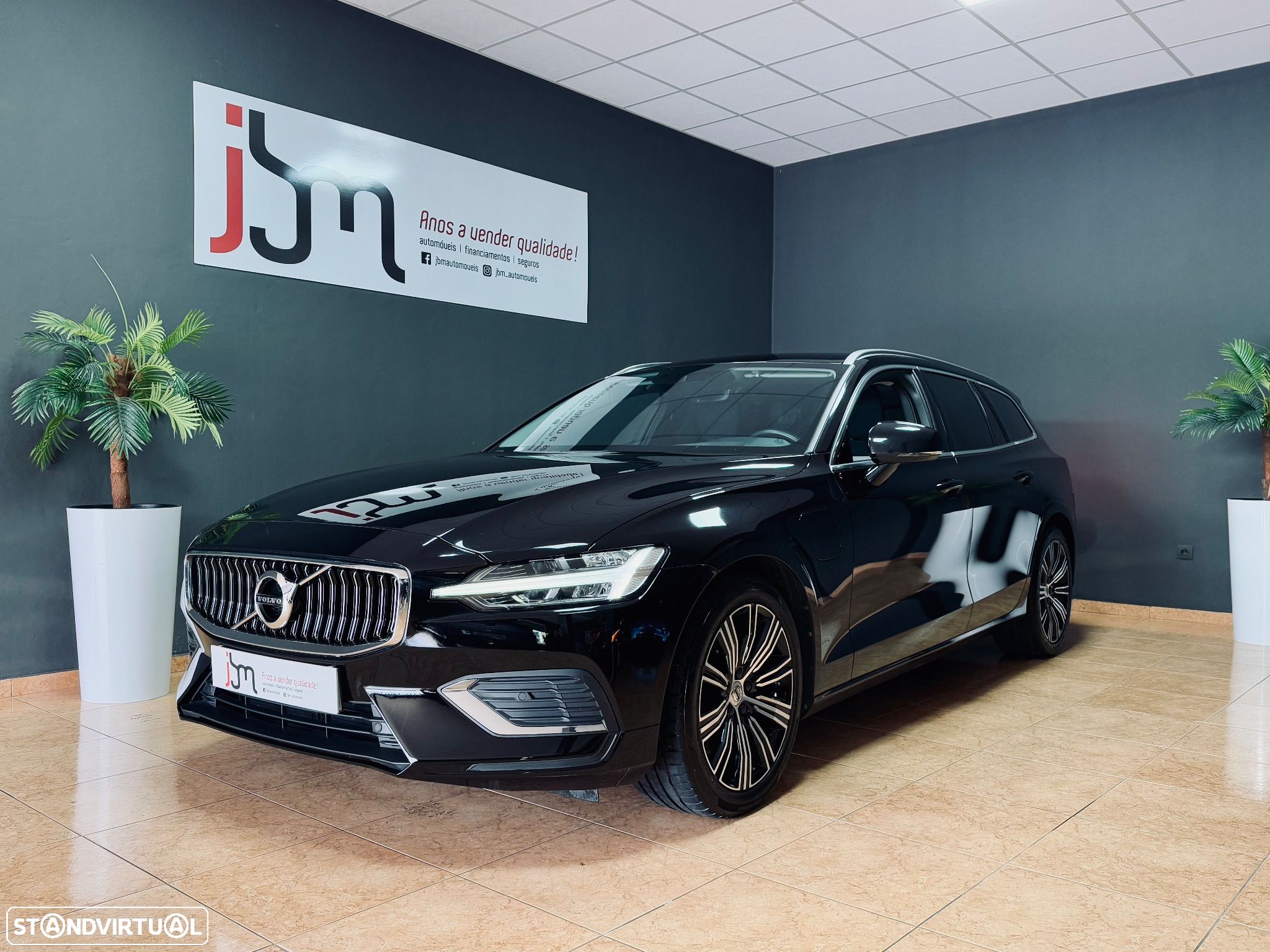Volvo V60 2.0 T6 AWD TE Inscription Expression - 1