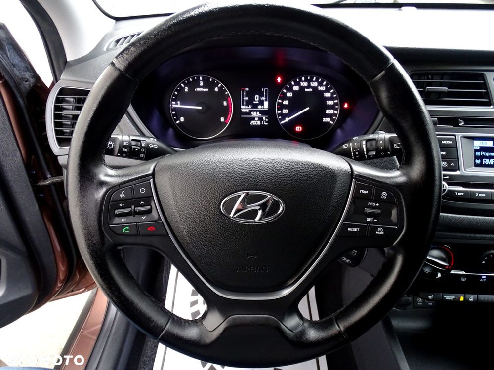 Hyundai i20 1.4 CRDI Active Style - 17