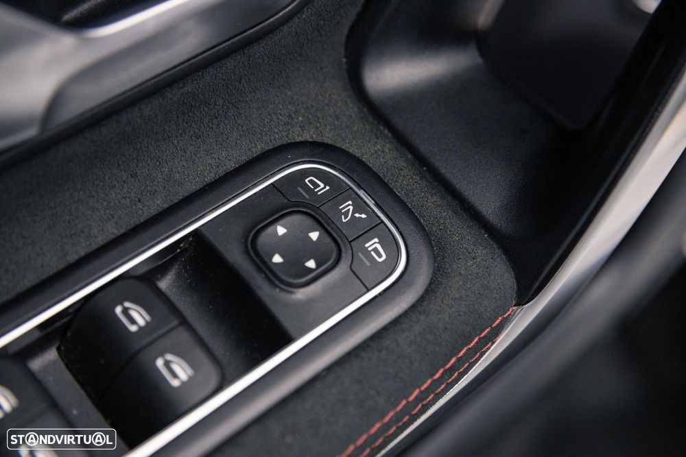 Mercedes-Benz A 250 Limousine e AMG Line - 41