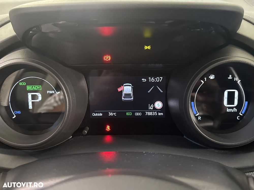 TOYOTA Yaris 2022 — imagine 10