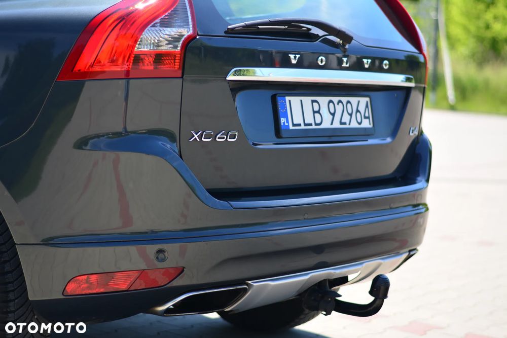 Volvo XC 60 D4 Drive-E R-Design Momentum - 14
