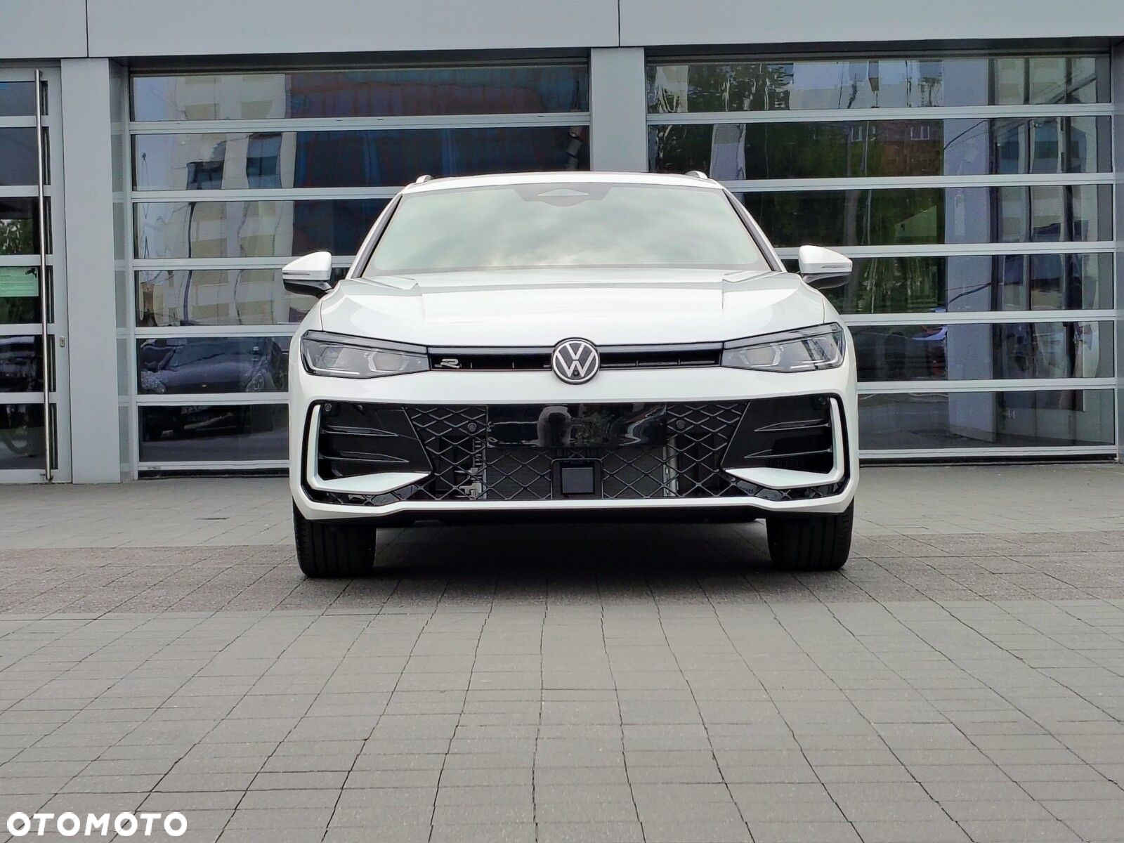 Volkswagen Passat - 2
