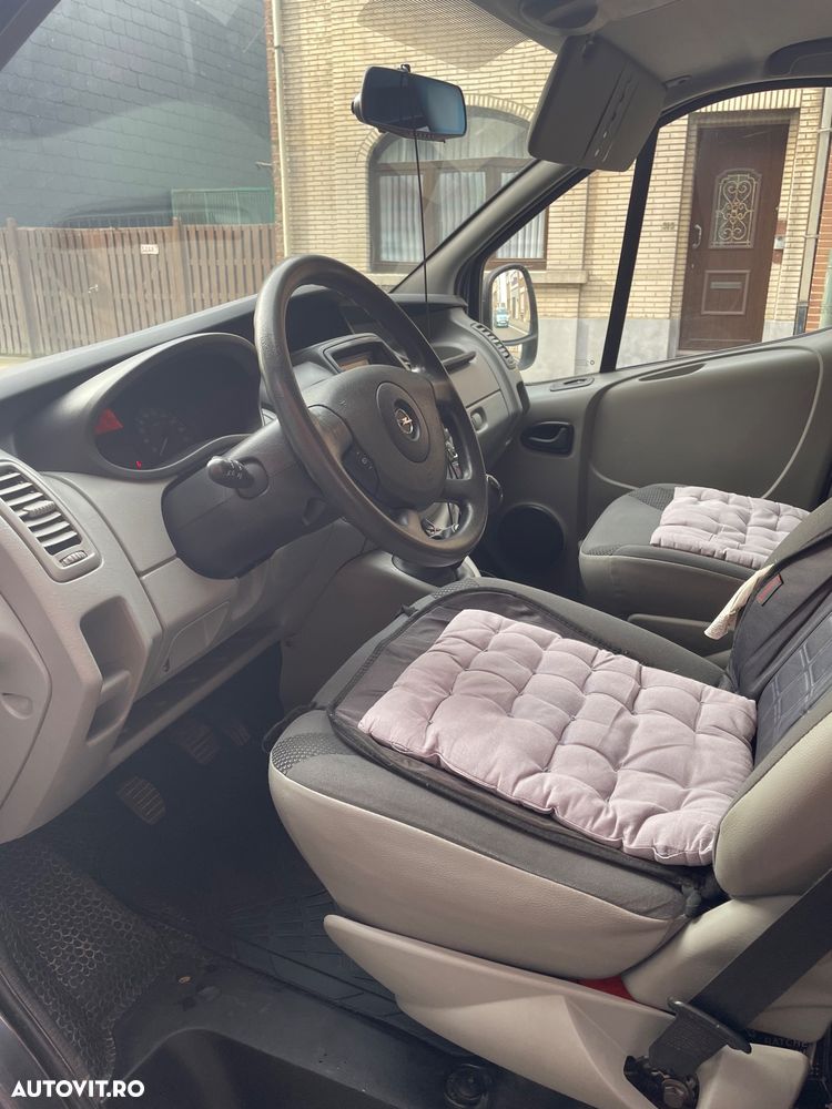 Opel Vivaro - 9