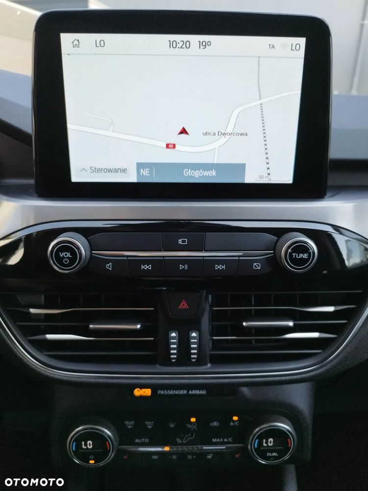 Ford Kuga 2.0 EcoBlue 4x4 TITANIUM - 17