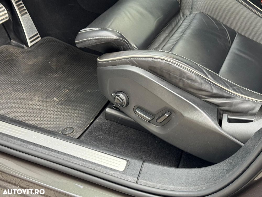 Volvo XC 60 B4 D AWD Geartronic RDesign - 23