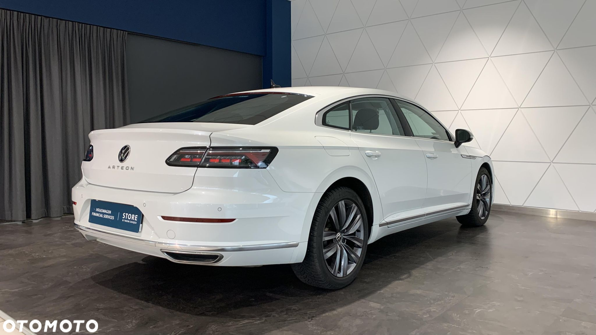 Volkswagen Arteon 2.0 TSI Elegance DSG - 5