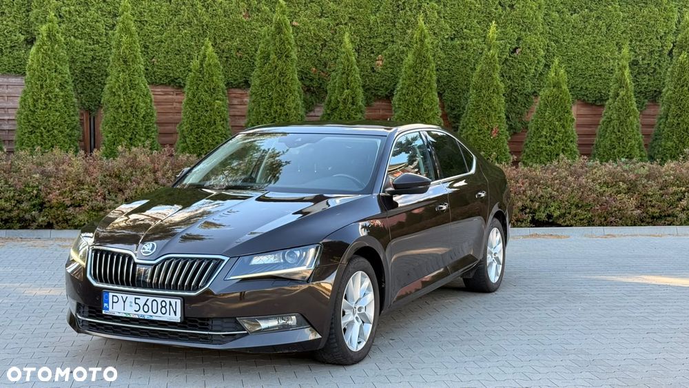 Skoda Superb 2.0 TDI Style - 2