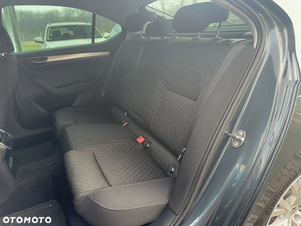 Skoda Superb 2.0 TSI Ambition DSG - 22